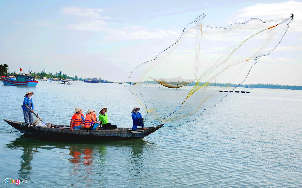 Trải nghiệm độc đáo xuyên rừng dừa nước giữa phố cổ Hội An ảnh 6
