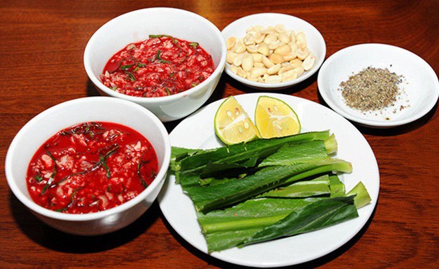 Những đặc sản Việt lọt top món ăn “kinh dị” bậc nhất hành tinh ảnh 2