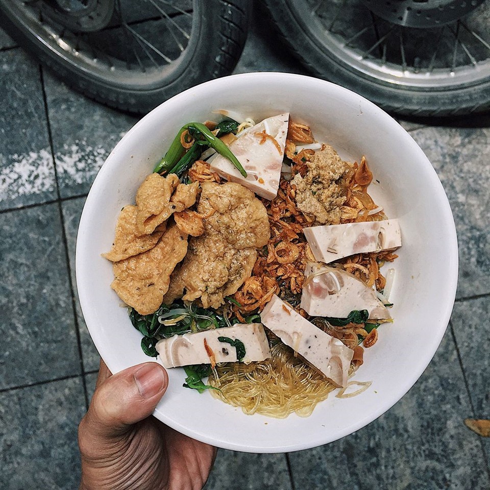7 quán bún, miến trộn ngon rẻ cho trưa hè oi ả ảnh 2