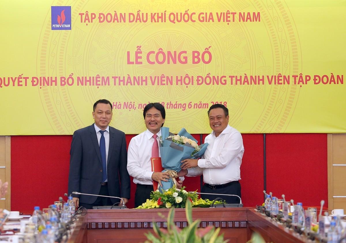 Nhân sự mới Bộ GTVT, Bộ Công Thương ảnh 1