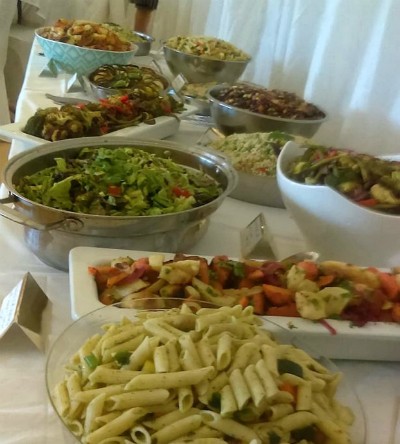 Dâu rể đãi tiệc cưới bằng thực phẩm hết hạn của các siêu thị ảnh 1