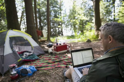 Những công ty cho nhân viên làm tại nhà, du lịch không giới hạn ảnh 1