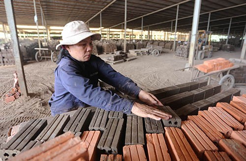 Cựu binh mở nhà máy gạch doanh thu 7 tỷ đồng mỗi năm ảnh 2