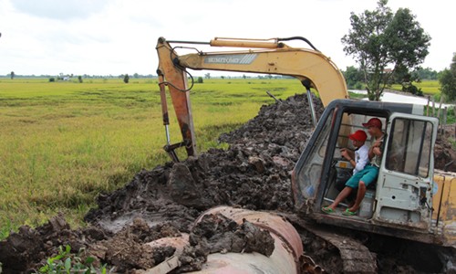 Nước từ Lào tràn về, dân miền Tây không kịp trở tay ảnh 2