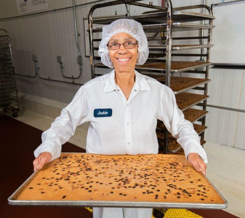 Công ty ai đến xin cũng được nhận vào làm ảnh 1