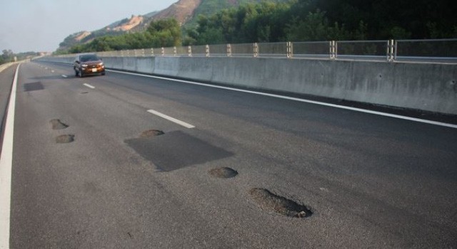 Tổng Kiểm toán “bắt bệnh” cao tốc 34.000 tỷ vừa thông xe đã hỏng ảnh 1