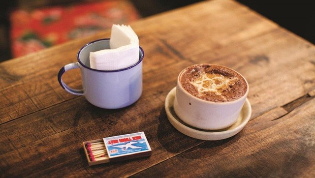 Những món ăn bán đầy vỉa hè Việt bất ngờ “nổi danh” trên báo Tây ảnh 4