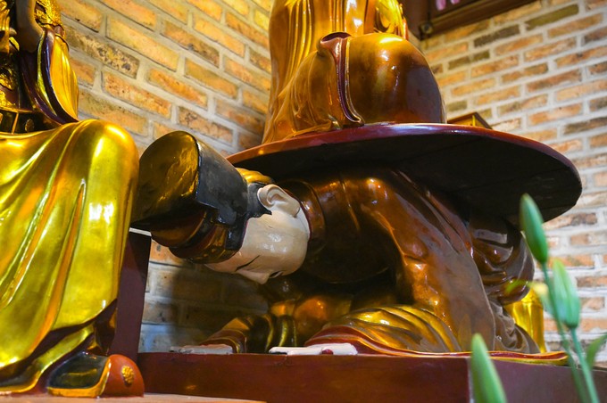 Bức tượng Phật ngồi lưng vua độc nhất Việt Nam ở Hà Nội ảnh 2