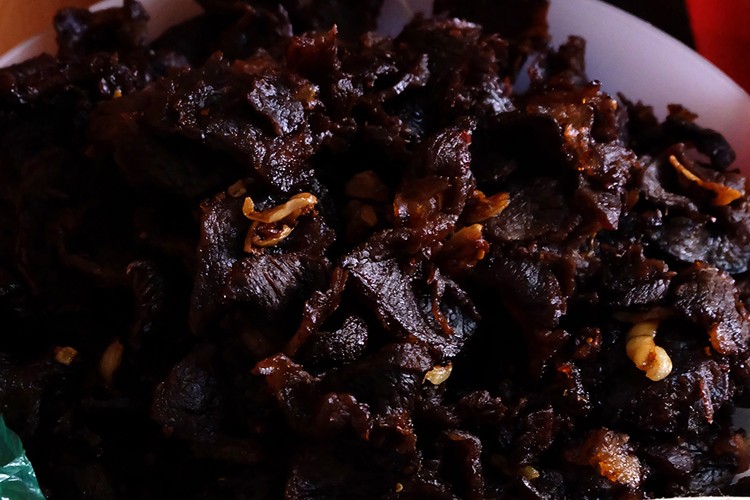 Nộm bò khô, nem cuốn ngon bậc nhất khu phố cổ Hà Nội ảnh 1