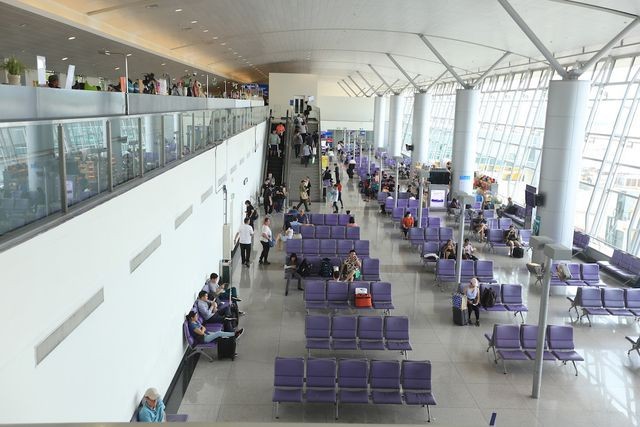 Tân Sơn Nhất ngừng phát thanh bằng loa để giảm tiếng ồn sân bay ảnh 1