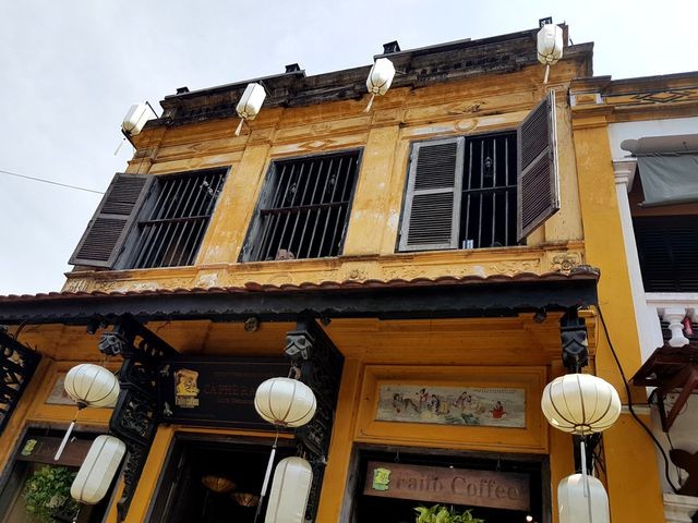 Check-in những quán cà phê không thể bỏ qua ở Hội An ảnh 4