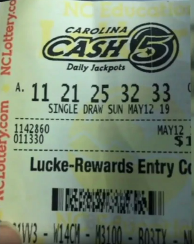 Chiếc vé số 30 ngàn đồng được tặng, hóa món quà trị giá... 30 tỷ đồng ảnh 1