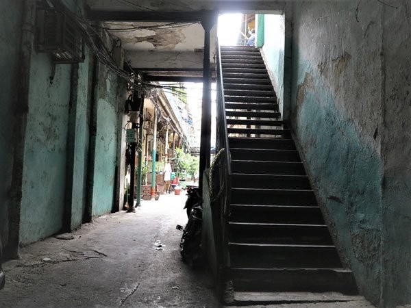 Bên trong con hẻm hơn 100 tuổi, khách Tây đến là mê ở Sài Gòn ảnh 8
