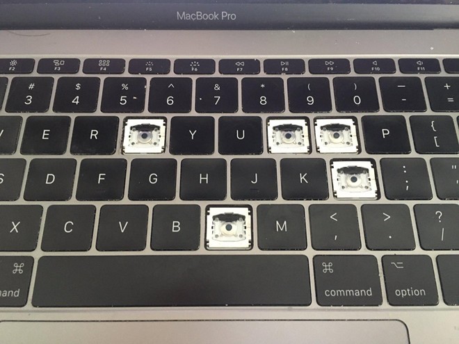 Apple đổi chính sách, dịch vụ 'bảo hành hộ' hàng xách tay nở rộ tại Việt Nam ảnh 1