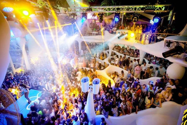 Sức cuốn hút khó cưỡng từ những “quốc gia không ngủ” ảnh 1