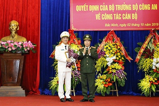 Trao quyết định bổ nhiệm Giám đốc Công an tỉnh Bắc Giang và Bắc Ninh ảnh 1