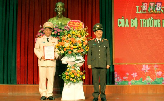 Công bố quyết định bổ nhiệm lãnh đạo Công an 4 tỉnh Thái Bình, Sơn La, Phú Thọ và Quảng Nam ảnh 2