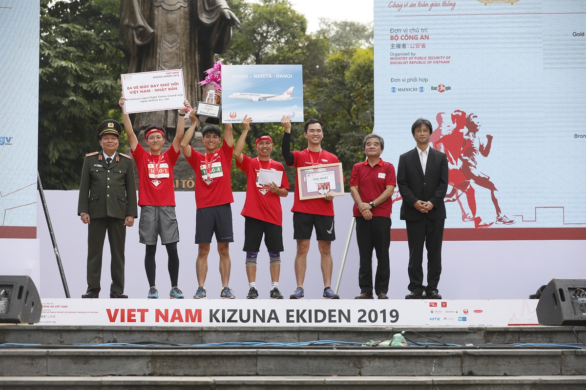 Dai-ichi Life tiếp tục là nhà tài trợ Vàng cho Giải chạy tiếp sức Vietnam Kizuna Ekiden 2019 ảnh 1