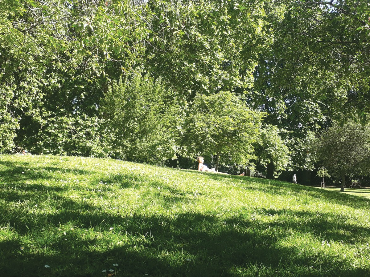 Khoảng lặng giữa Thủ đô London ảnh 2