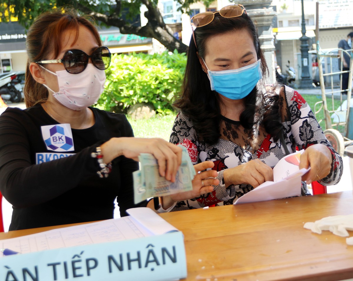 Bạn đọc Báo Đầu tư Chứng khoán tiếp sức cho các “ATM Gạo” chảy mãi ảnh 1