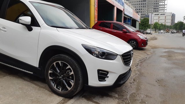 Xe mới giảm giá hàng loạt, xe cũ chịu “khủng hoảng kép” hậu Covid-19 ảnh 1