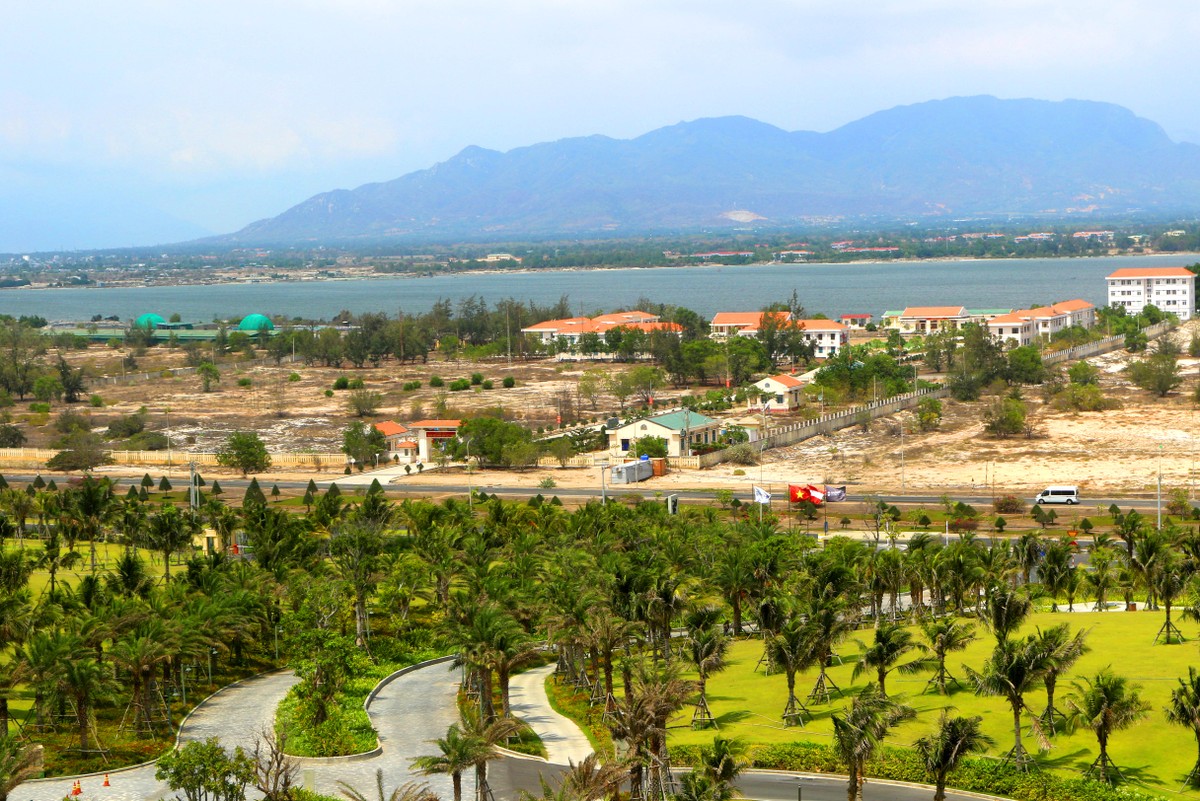 Bắc bán đảo Cam Ranh đẹp như nàng tiên vừa vừa tỉnh giấc ảnh 6