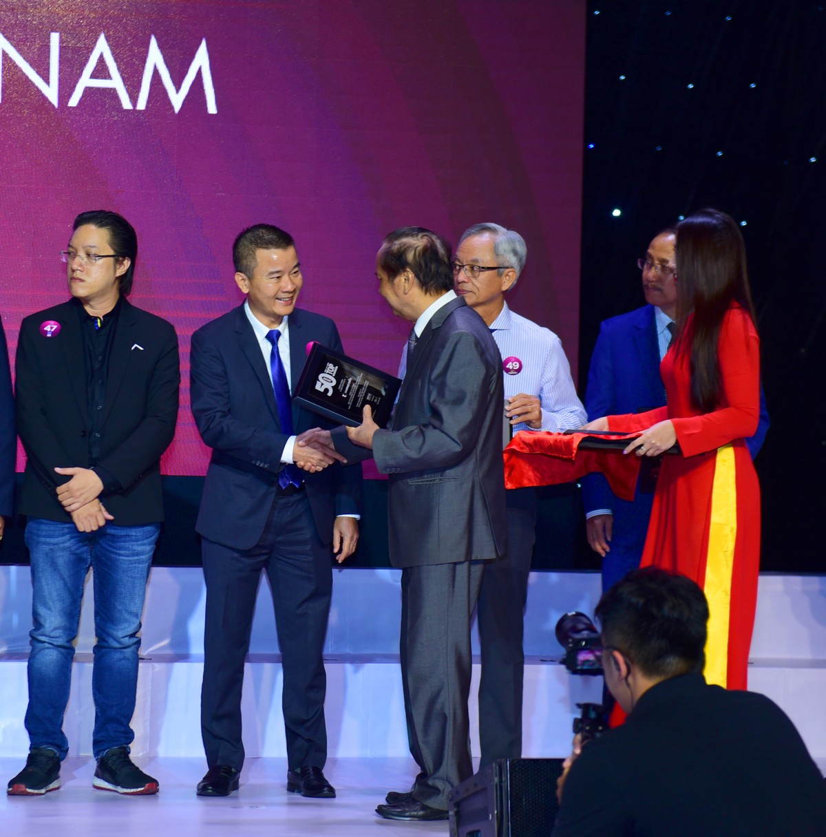 Chính thức công bố TOP 50 Công ty kinh doanh hiệu quả năm 2019 ảnh 1