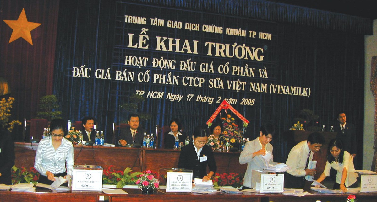 Ký ức mở thị trường chứng khoán từ số 0 ảnh 1