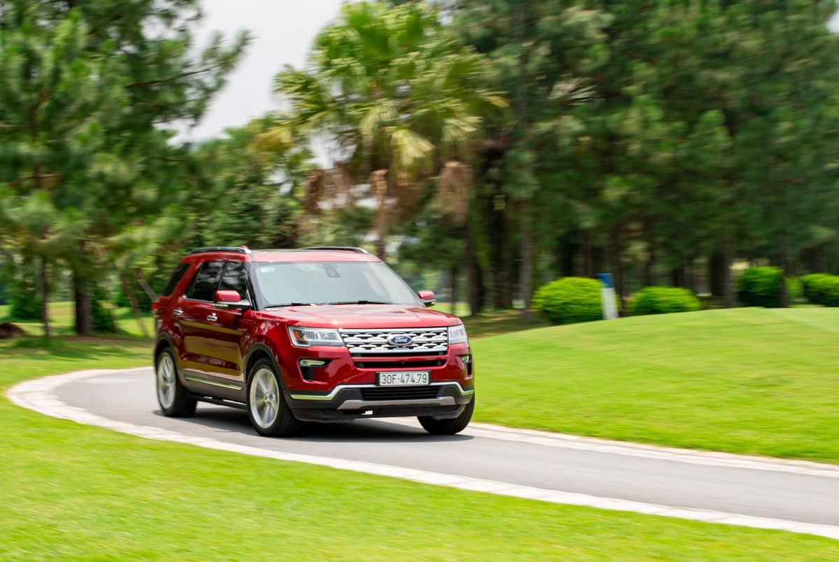 Tại sao Ford Explorer lại được doanh nhân đam mê chơi golf lựa chọn? ảnh 9