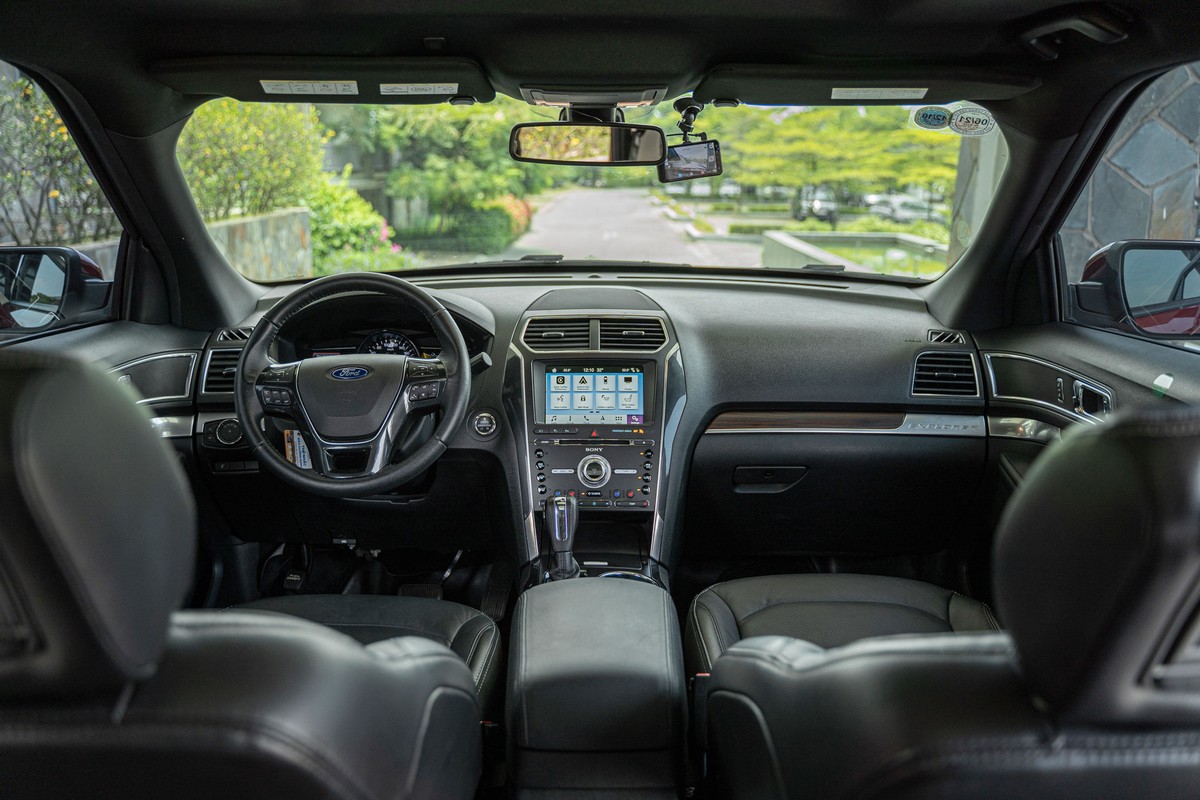 Tại sao Ford Explorer lại được doanh nhân đam mê chơi golf lựa chọn? ảnh 8