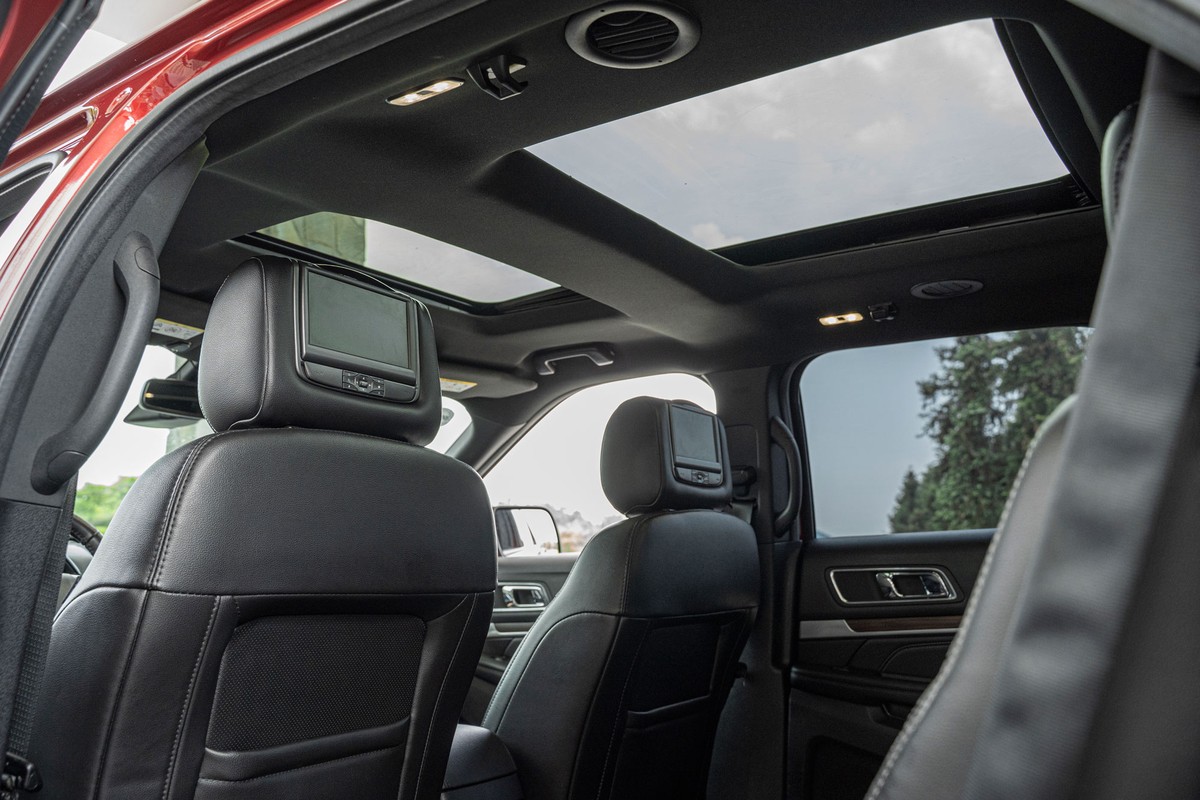 Tại sao Ford Explorer lại được doanh nhân đam mê chơi golf lựa chọn? ảnh 4