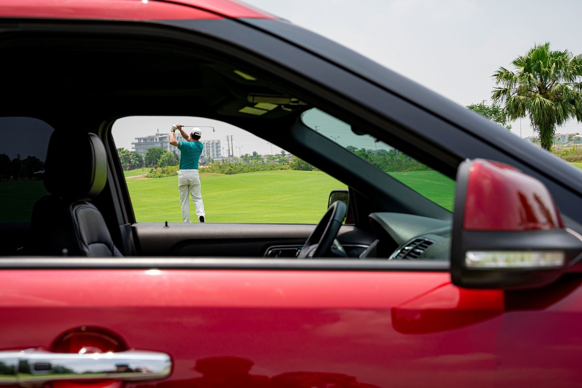 Tại sao Ford Explorer lại được doanh nhân đam mê chơi golf lựa chọn? ảnh 3