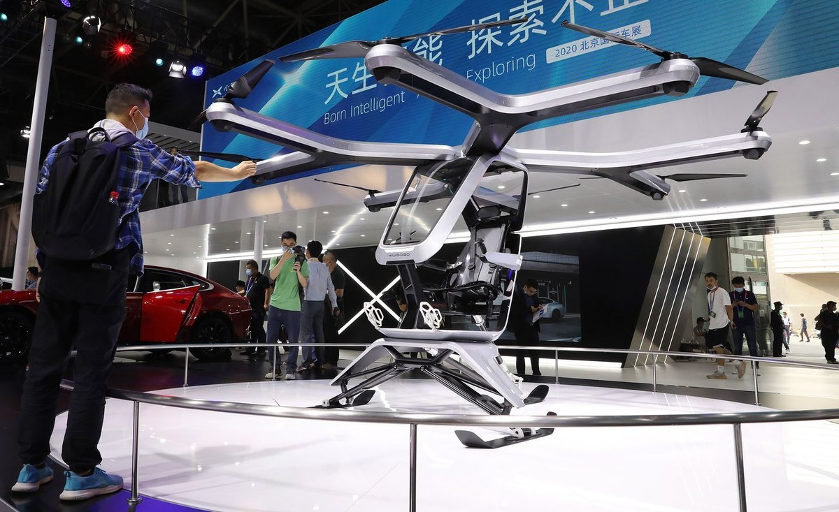 Kiwigogo A-One: Ý tưởng về một chiếc ô tô bay của tập đoàn Xpeng Motors được trình bày tại triển lãm. Sản phẩm này có tên gọi là Kiwigogo và có thể chở tối đa hai hành khách khi bay ở độ cao từ 5 mét (16,4 feet) đến 25 mét (82 feet).