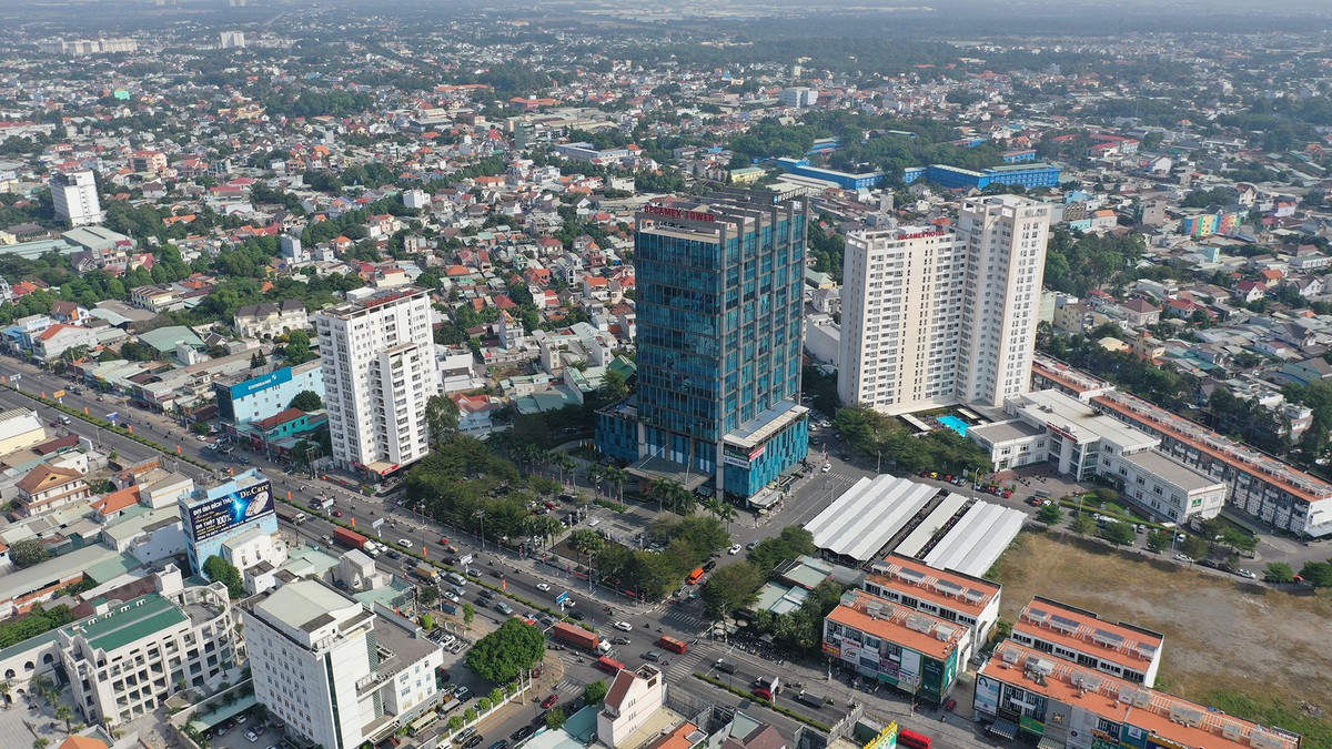 Sự phát triển kinh tế - xã hội nhanh chóng của Bình Dương đang mở ra triển vọng của việc đầu tư căn hộ cho thuê.