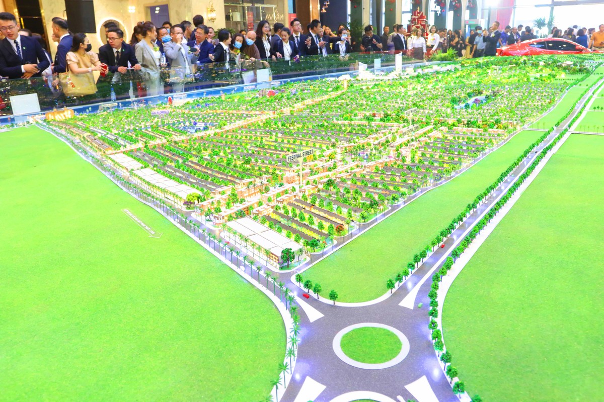 Các thông tin từ hệ thống sa bàn sẽ giúp khách hàng có lựa chọn sản phẩm phù hợp với nhu cầu về vị trí, hướng nhà, kết nối tiện ích ưa chuộng…