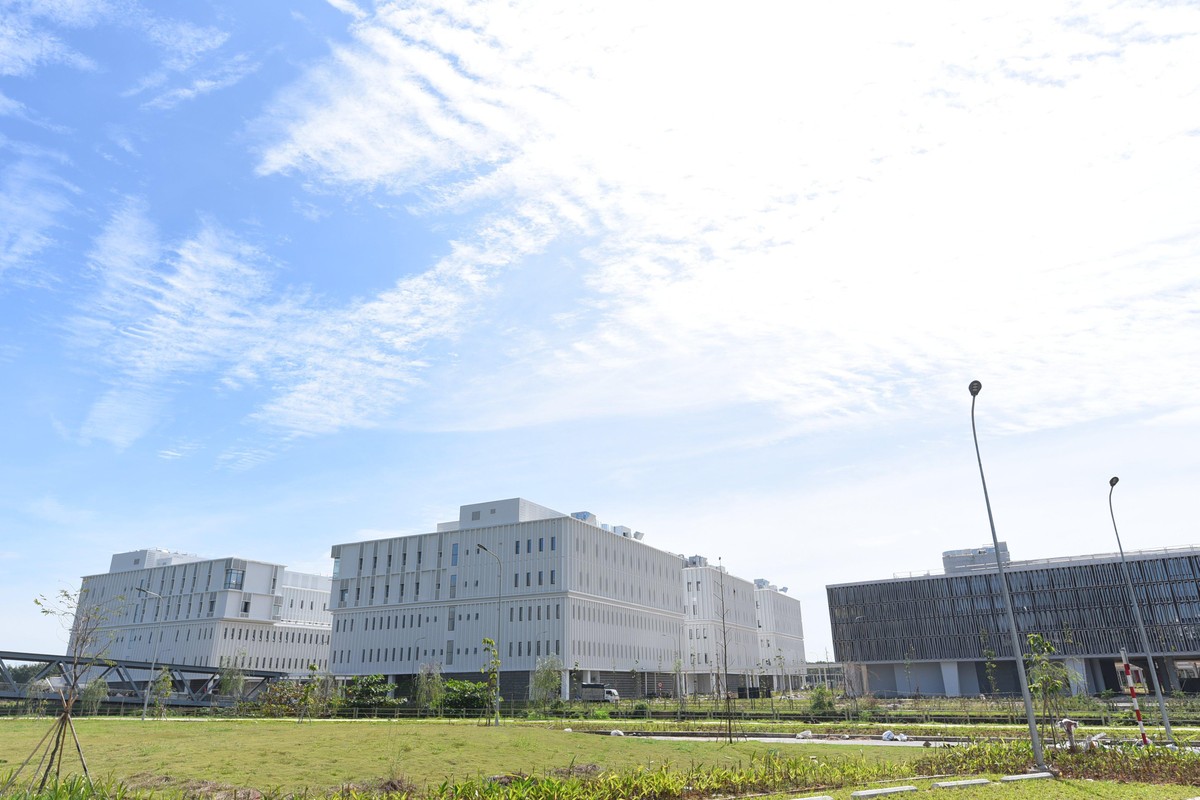 Trường Đại học Quốc tế Việt Đức với quy mô đào tạo 12.000 sinh viên sắp đi vào hoạt động tại Bến Cát. Trường Đại học Quốc tế Việt Đức với quy mô đào tạo 12.000 sinh viên sắp đi vào hoạt động tại Bến Cát.