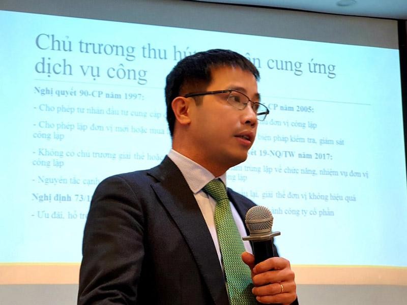 Trưởng Ban Pháp chế của VCCI, ông Đậu Anh Tuấn giới thiệu báo cáo tại hội thảo.