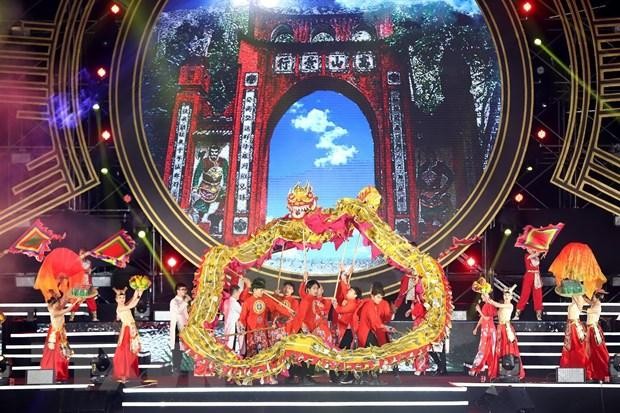 Chương trình "Viet Tri Countdown 2021 - Hào khí Đất Tổ" tại thành phố Việt Trì. (Ảnh: Trung Kiên/TTXVN).