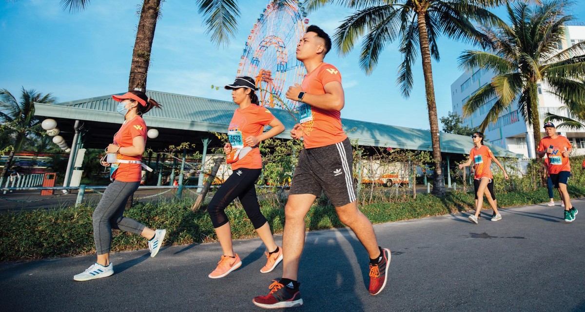 Đường chạy WOW Marathon Phú Quốc được các runner chuyên nghiệp đánh giá cao.