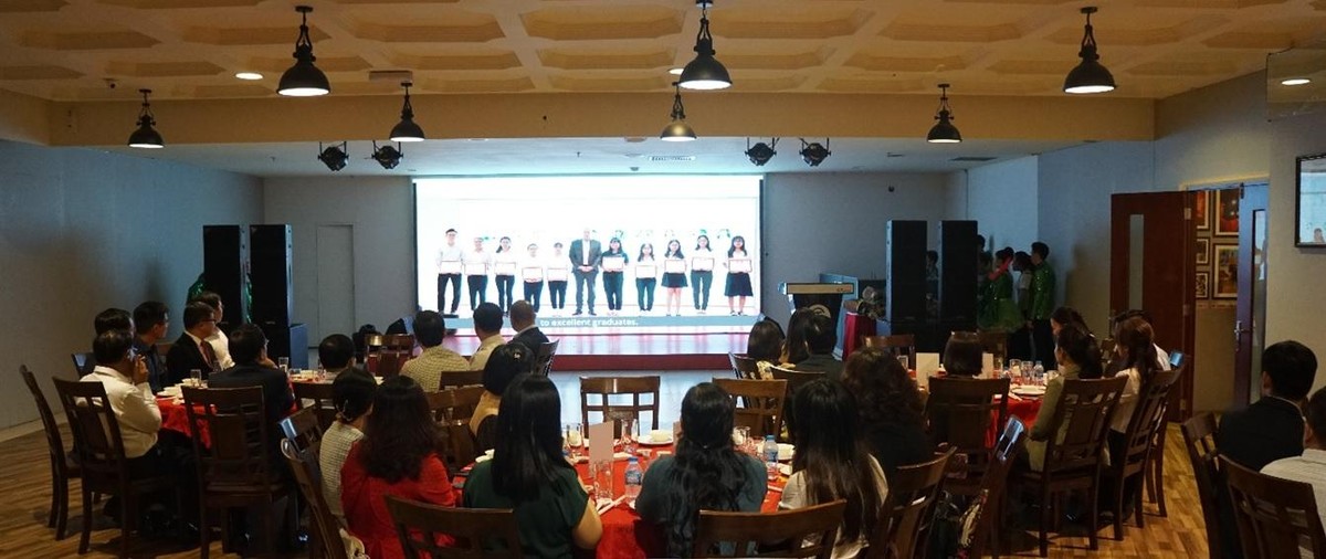 Toàn cảnh chương trình. Toàn cảnh chương trình.