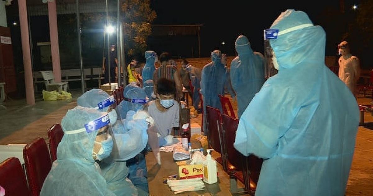 Thị trấn Khâm Đức, huyện Phước Sơn, tỉnh Quảng Nam áp dụng Chỉ thị 16 ảnh 103