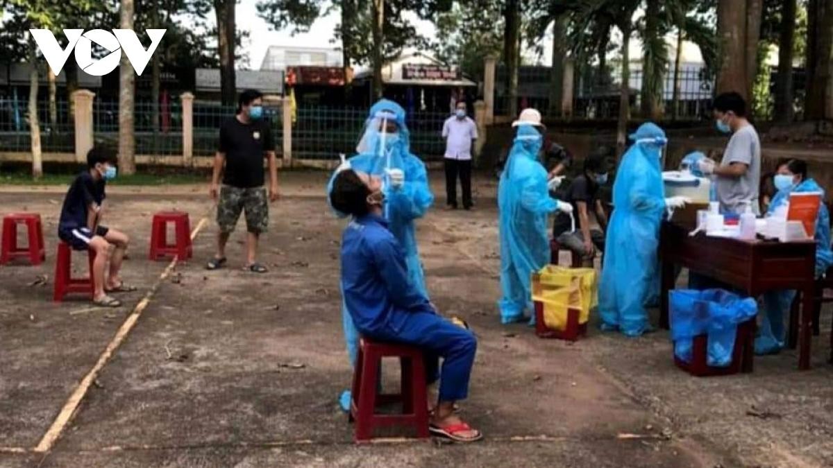 Thị trấn Khâm Đức, huyện Phước Sơn, tỉnh Quảng Nam áp dụng Chỉ thị 16 ảnh 156