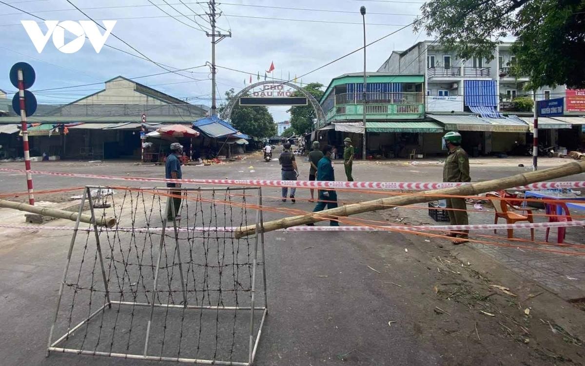 Thị trấn Khâm Đức, huyện Phước Sơn, tỉnh Quảng Nam áp dụng Chỉ thị 16 ảnh 161