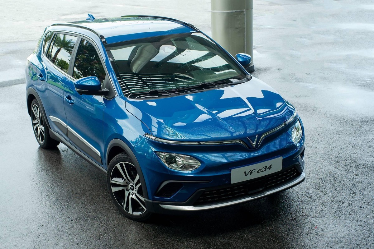 Kích thước VF e34 tương đương các mẫu xe KIA Seltos, Honda HR-V, Hyundai KONA.