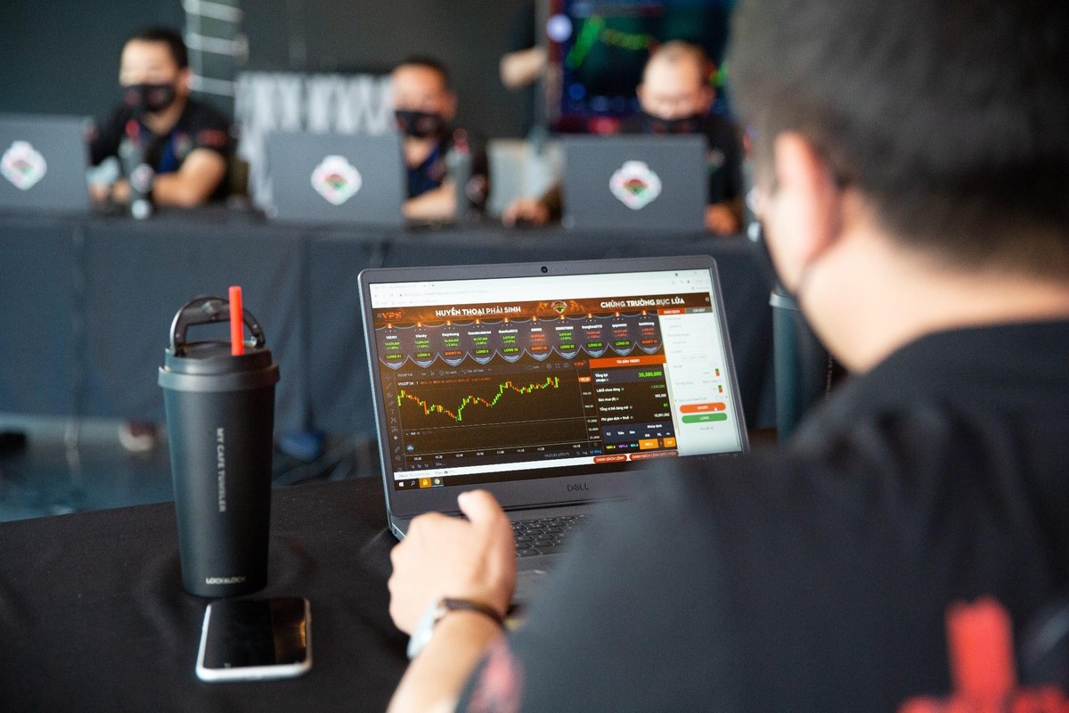 Vòng Đối đầu đầu tiên của Huyền thoại phái sinh nhận được sự quan tâm và tương tác tích cực từ người xem.