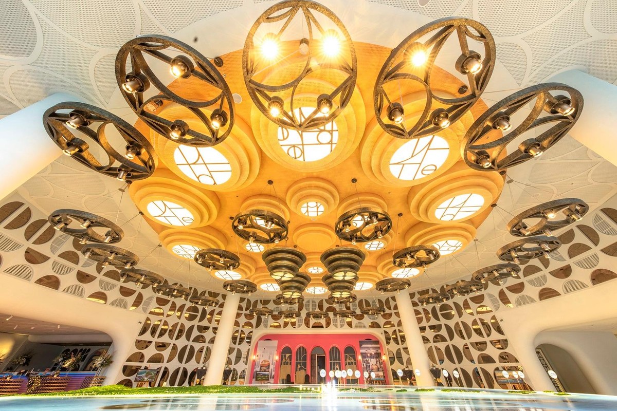 Sun Signature Gallery tái hiện nghệ thuật thời kỳ Mid Century Modern giữa thế kỷ XX.