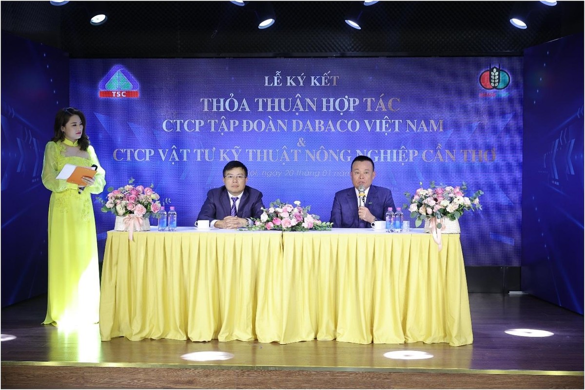 Ông Nguyễn Như So - Chủ tịch HĐQT Tập đoàn Dabaco Việt Nam phát biểu tại lễ ký kết. Ông Nguyễn Như So - Chủ tịch HĐQT Tập đoàn Dabaco Việt Nam phát biểu tại lễ ký kết.