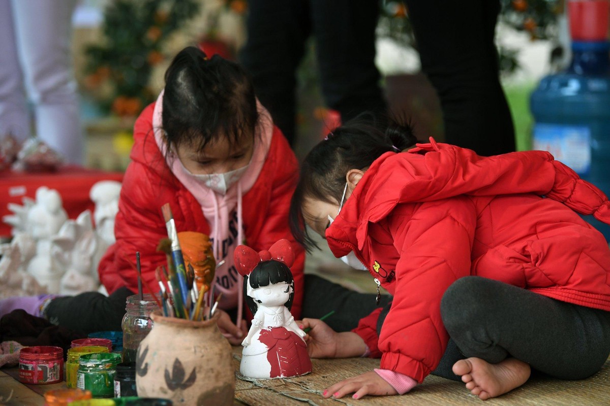 Tìm hiểu các hoạt động văn hóa và trò chơi dân gian cổ truyền của Tết xưa.