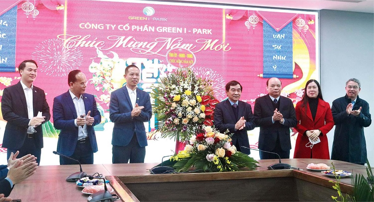 Phó bí thư Tỉnh ủy, Chủ tịch UBND tỉnh Thái Bình Nguyễn Khắc Thận cùng lãnh đạo UBND tỉnh triển khai kế hoạch tổ chức khởi công, động thổ 5 dự án chào xuân 2022.