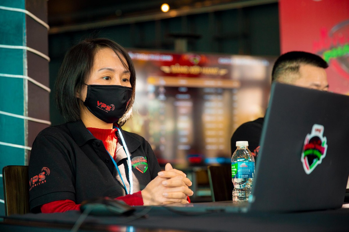 Nữ chứng thủ @anhghgv thể hiện tinh thần kiên định đến cùng.